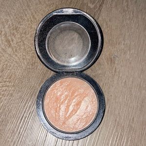 Mac Soft n Gentle highlighter